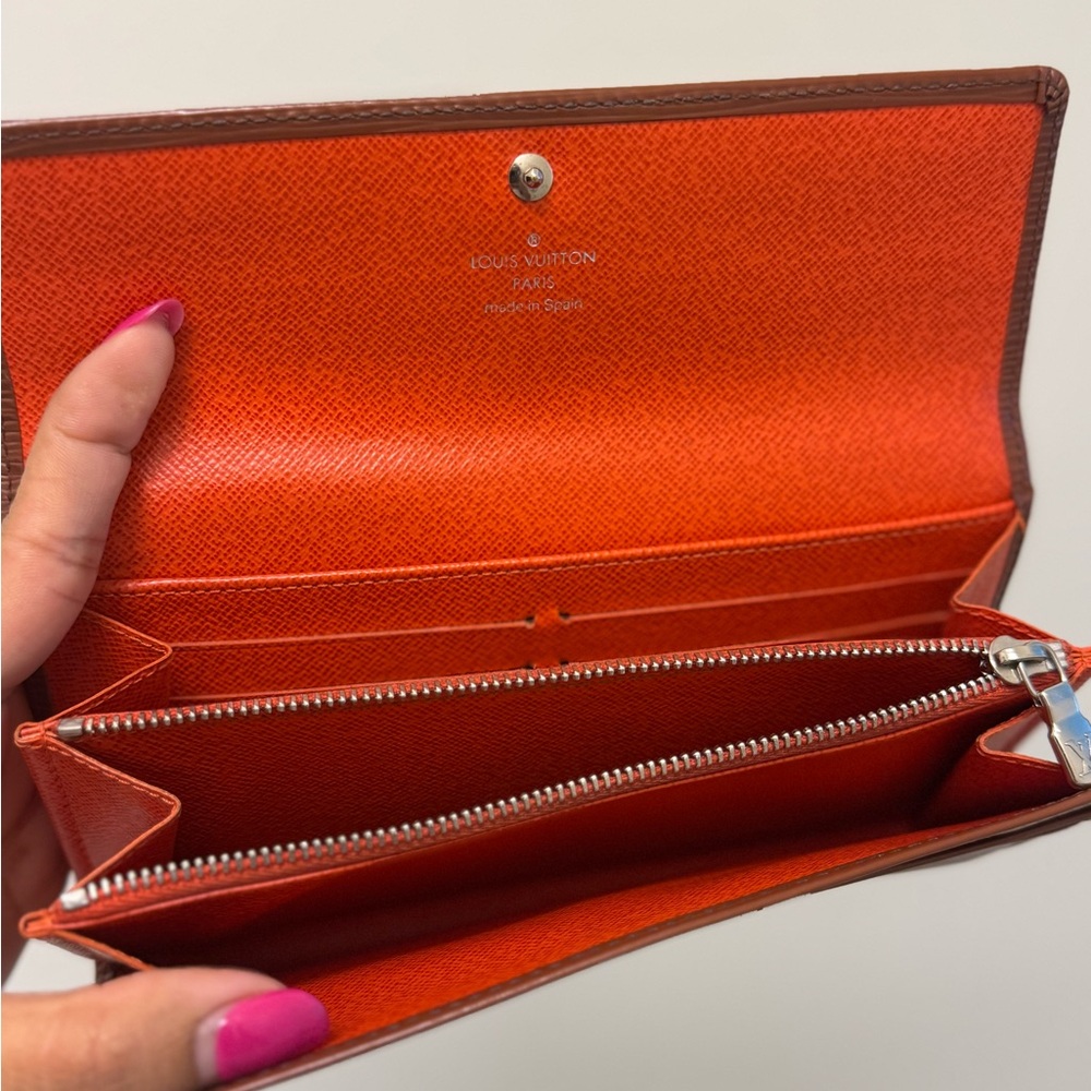 Louis Vuitton EPI Brown Wallet - Picture 8 of 8